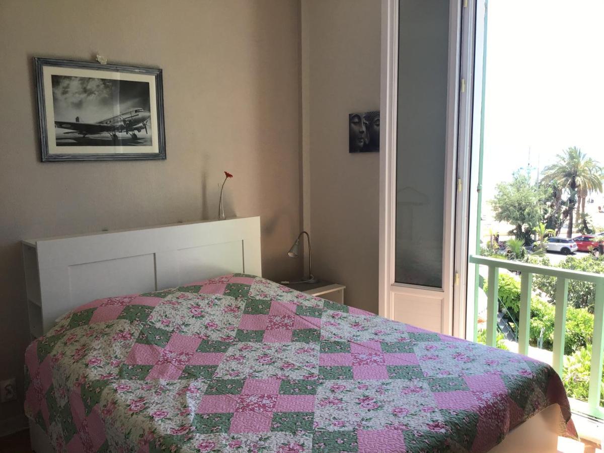 L'Ilot Fleuri Hotel Льо Лаванду Екстериор снимка